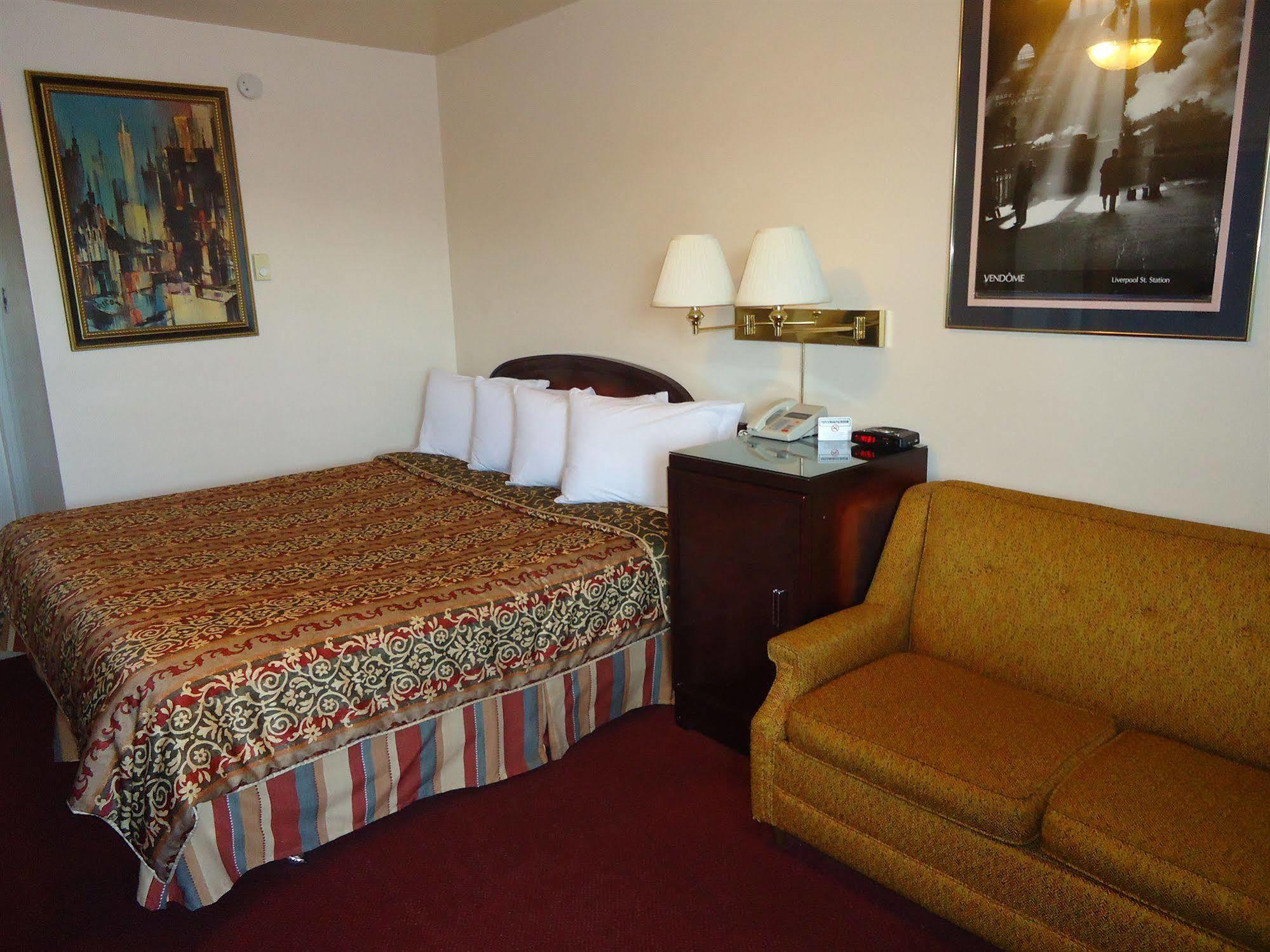 Imperial Fireside Inn Sudbury Ngoại thất bức ảnh