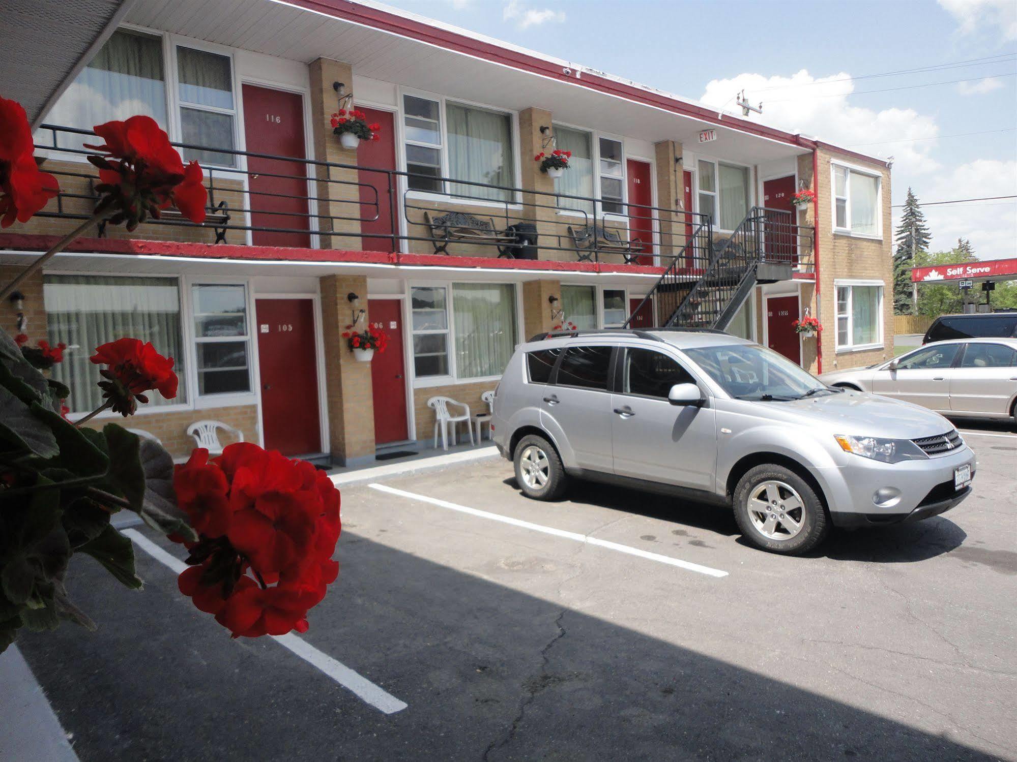 Imperial Fireside Inn Sudbury Ngoại thất bức ảnh
