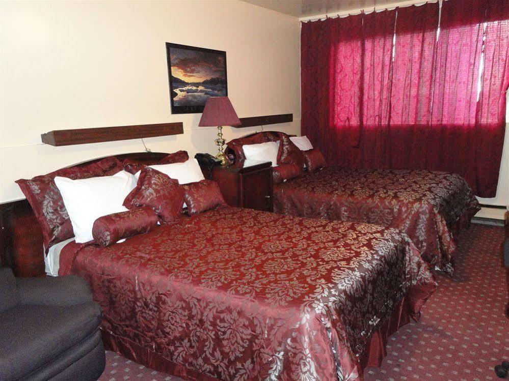 Imperial Fireside Inn Sudbury Ngoại thất bức ảnh